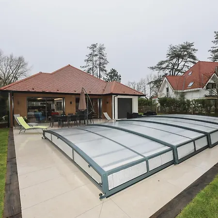 La Leo Face Au Centre Equestre Et Piscine Villa