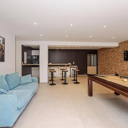 La Léo Face Au Centre Equestre Et Piscine Villa *