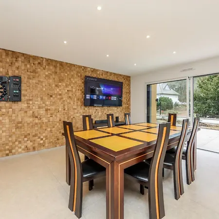 La Léo Face Au Centre Equestre Et Piscine Neufchâtel-Hardelot