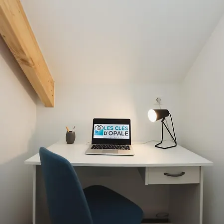 La Léo Face Au Centre Equestre Et Piscine Villa